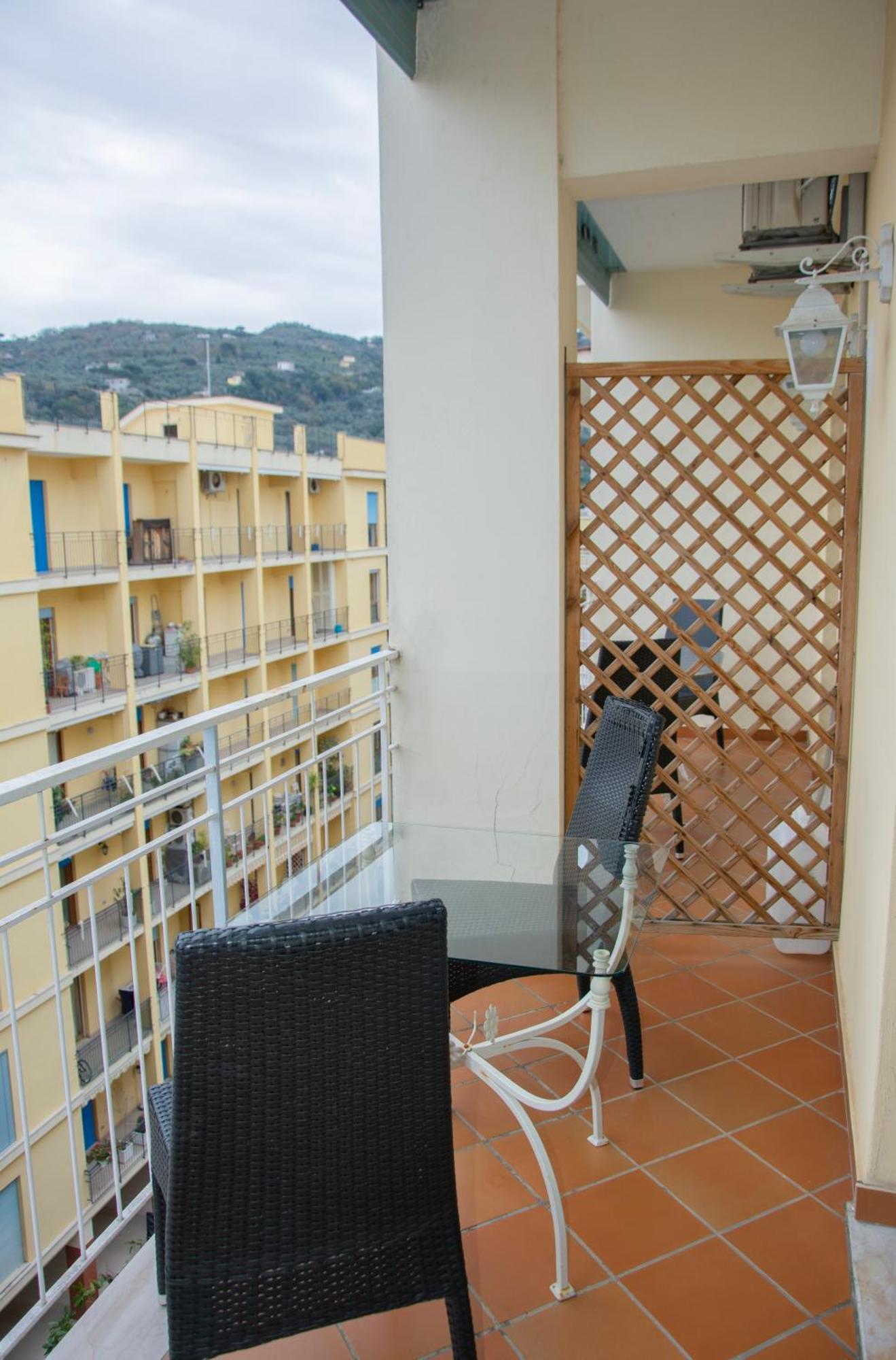 Casa Del Corso Bed & Breakfast ซอร์เรนโต ภายนอก รูปภาพ